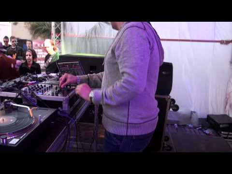 Dumonde Playing Cosmic Gate – The Drums Live @ Luminosity Beach Festival 2011