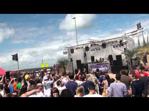 Eco Playing Breakfast – The Sunlight Live @ Luminosity Beach Festival 2011 Day 1 (Part 5/11)