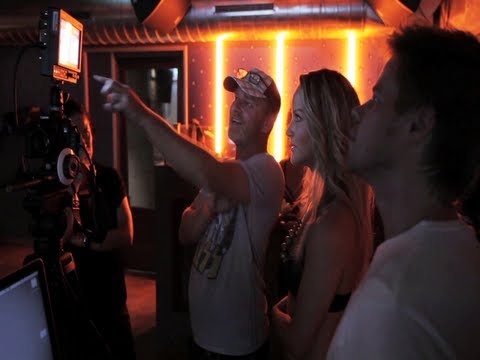 Ferry Corsten presents WKNDR Episode 8: Check It Out video shoot!