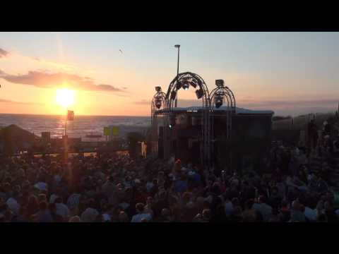 The Thrillseekers playing 4 Strings – Take Me Away @ Luminosity Beach Festival 2012 Part 6