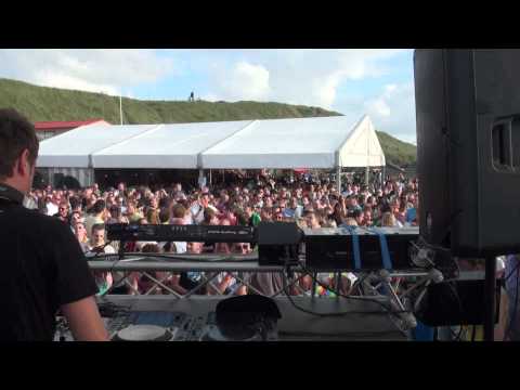 Andy Moor Playing Tilt – The world doesn’t﻿ know @ Luminosity Beach Festival 2011 Part 2
